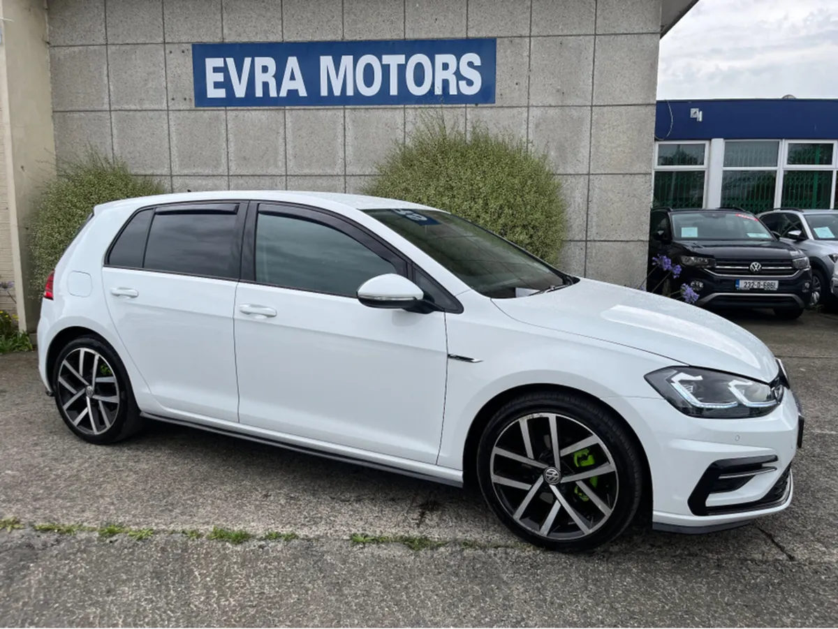Volkswagen Golf R-LINE 1.6 TDI DIESEL MANUAL //HIG - Image 3