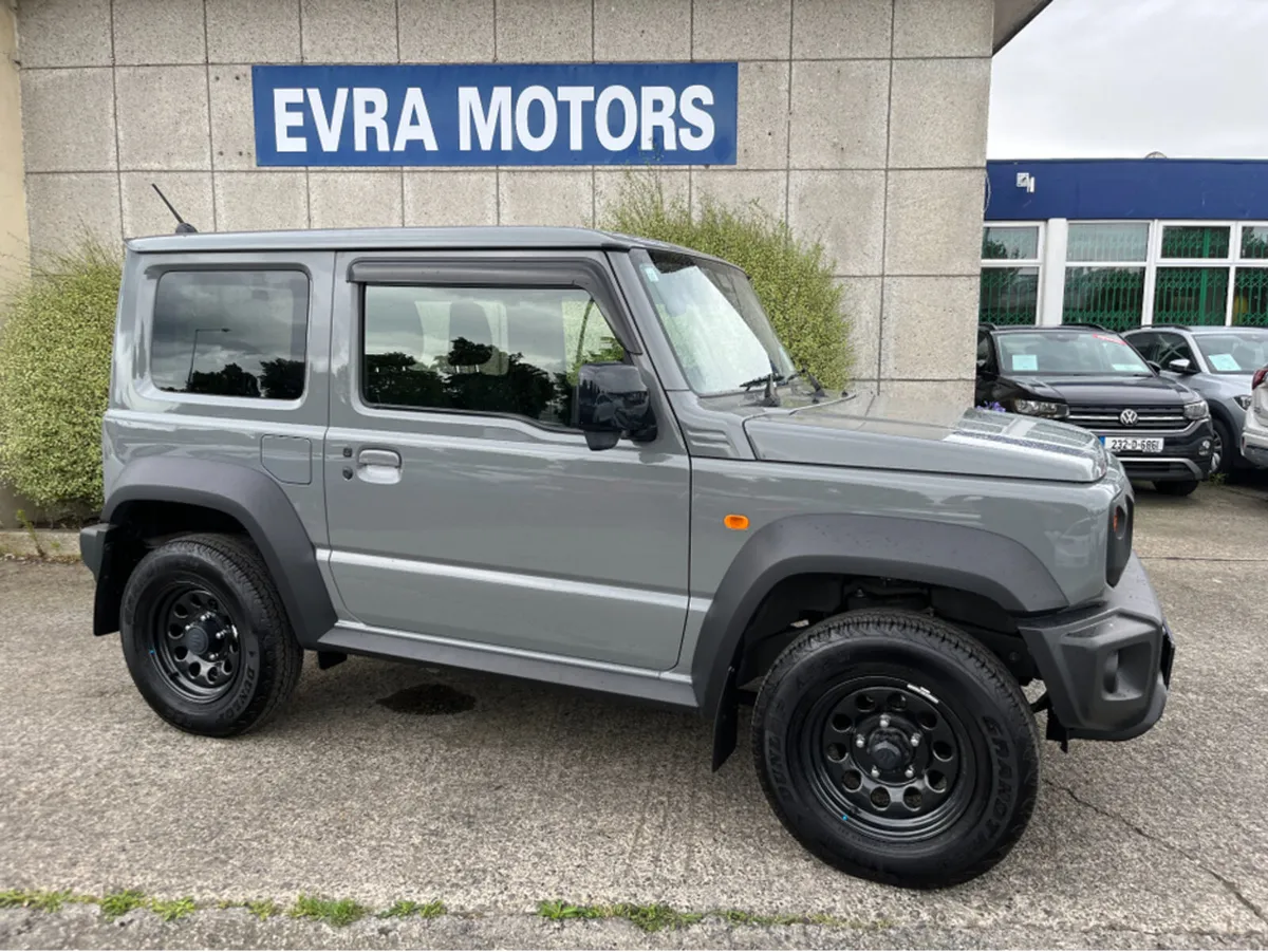 Suzuki Jimny SIERRA 4 SEAT 1.5 PETROL MANUAL //HEA - Image 2