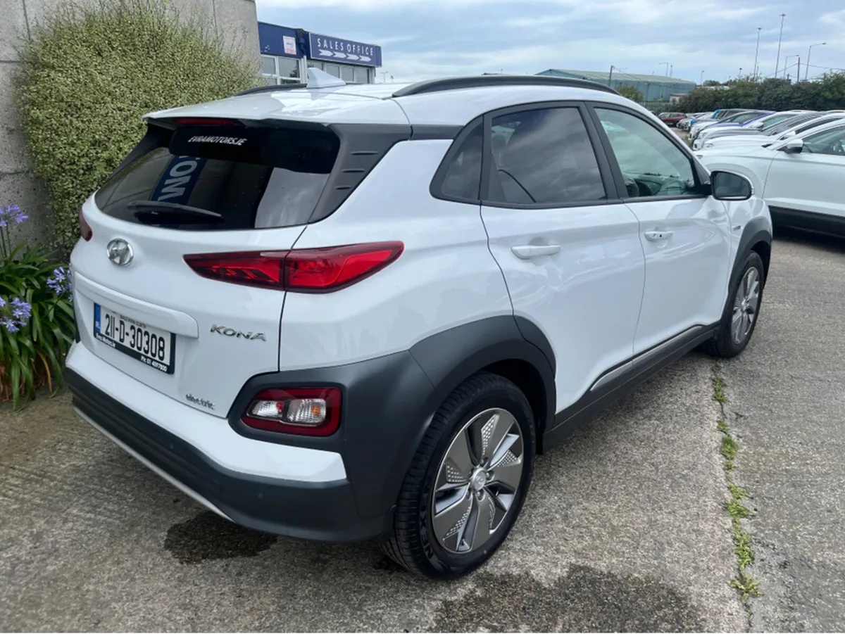 Hyundai KONA KAUAI EV PREMIUM FACELIFT 64KWH //HIG - Image 4