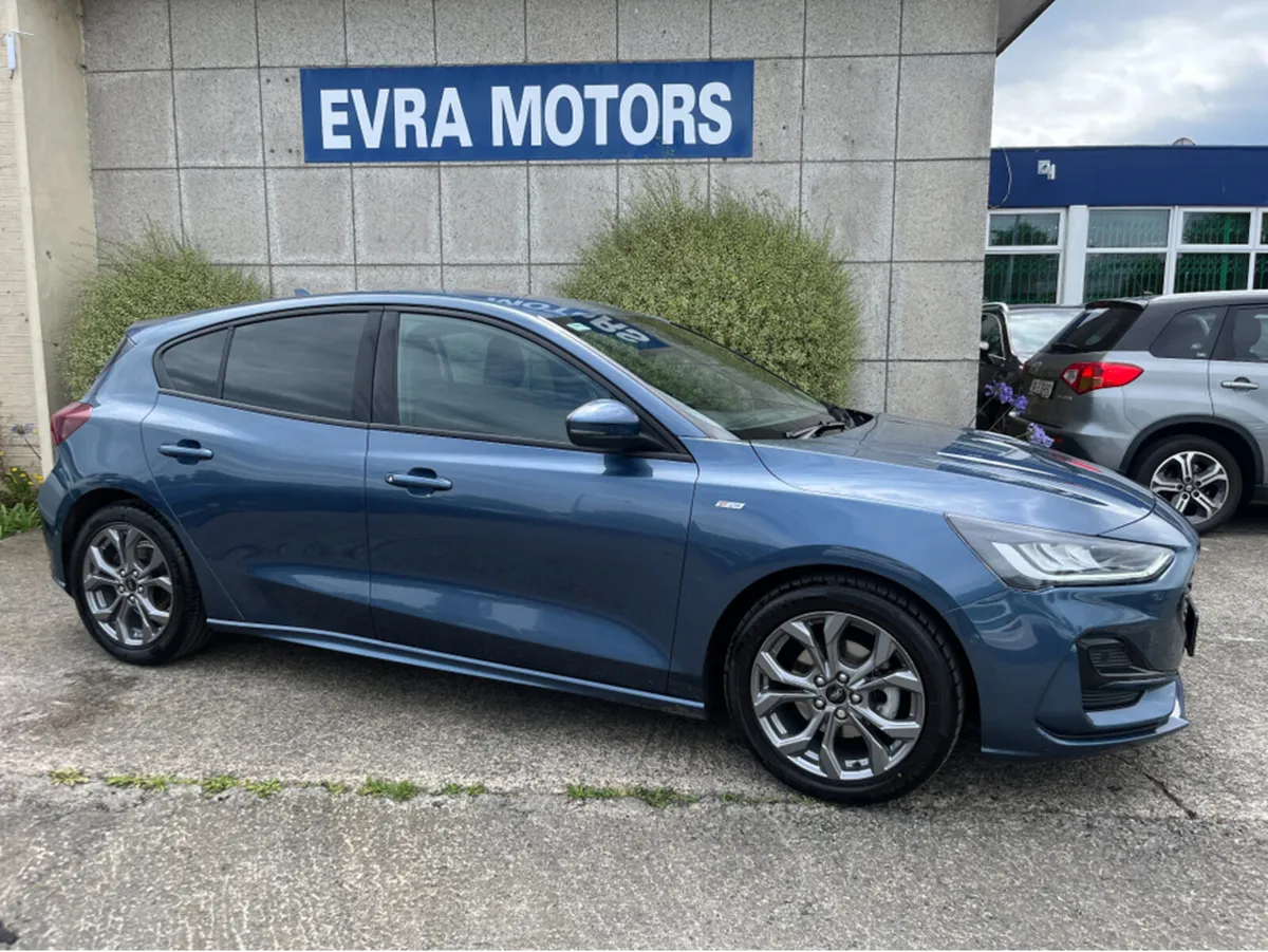 Ford Focus ST-LINE STYLE PETROL 1.0 //ADAPTIVE CRU - Image 3