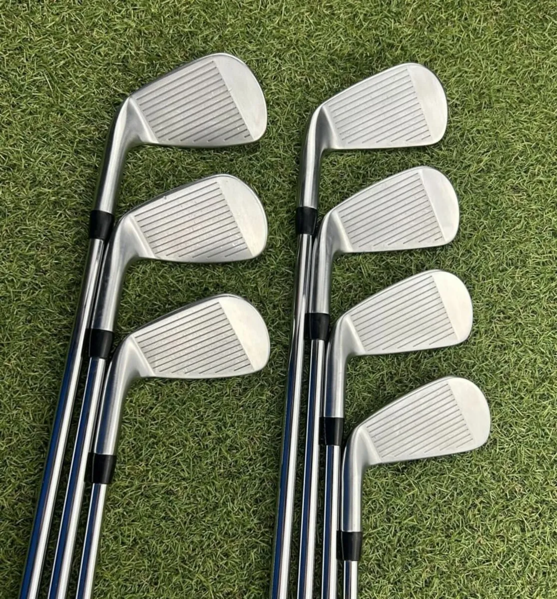 TITLEIST T100 2023 IRONS / 4-PW /  X-STIFF - Image 3