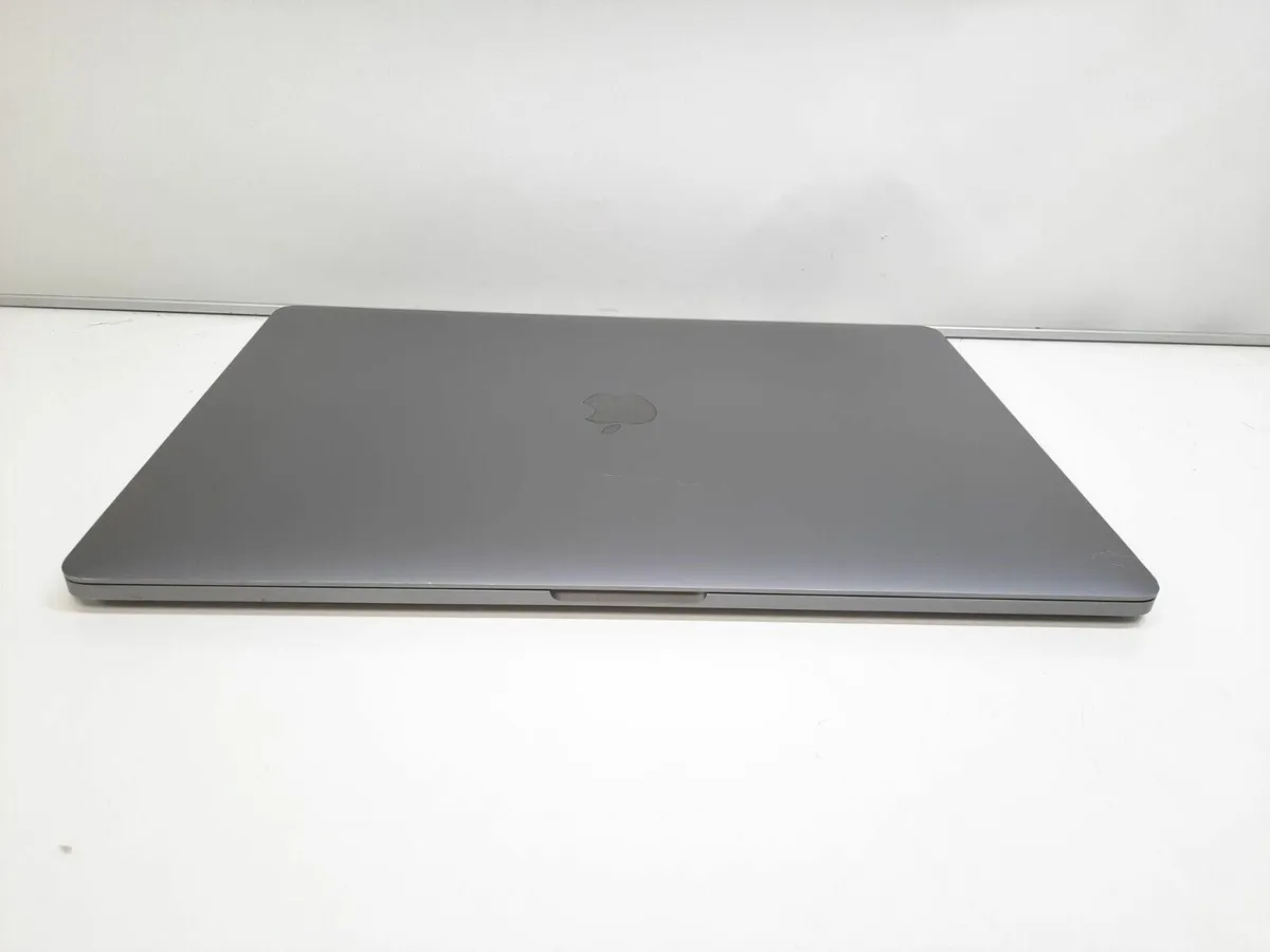 2018 Apple 15" MacBook Pro A1990 i7 16GB 256GB SSD - Image 3