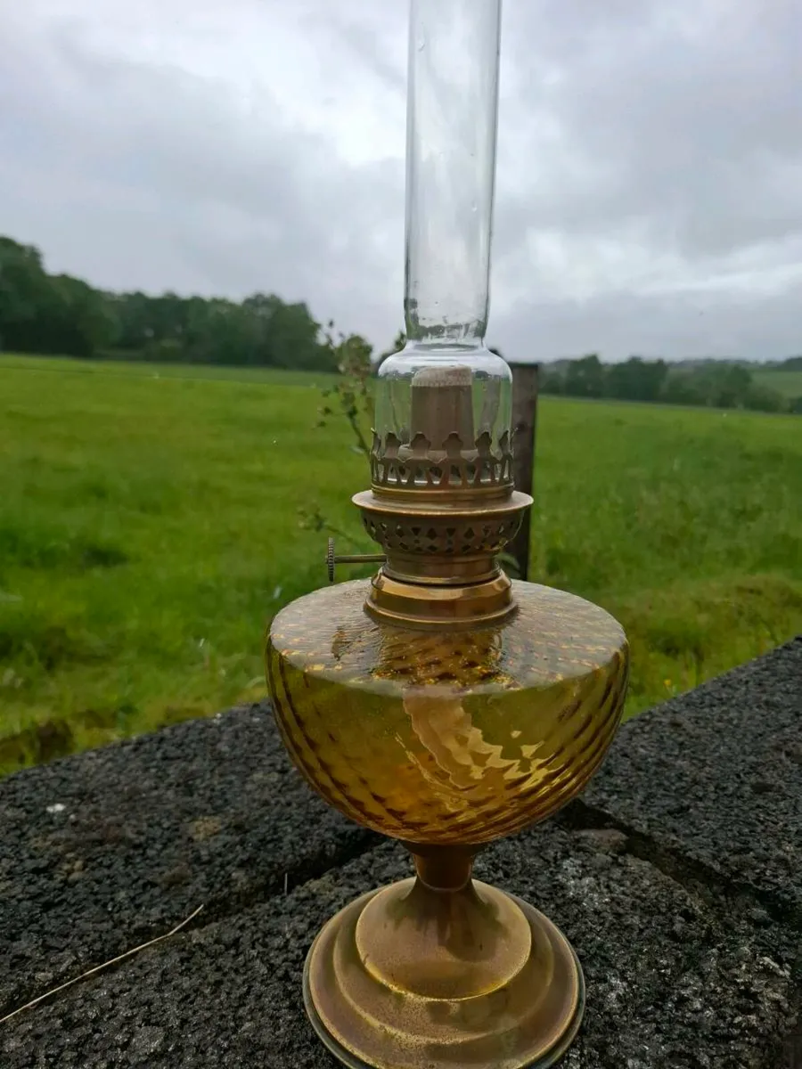 Glass yellow oil lamp postage possible - Image 2