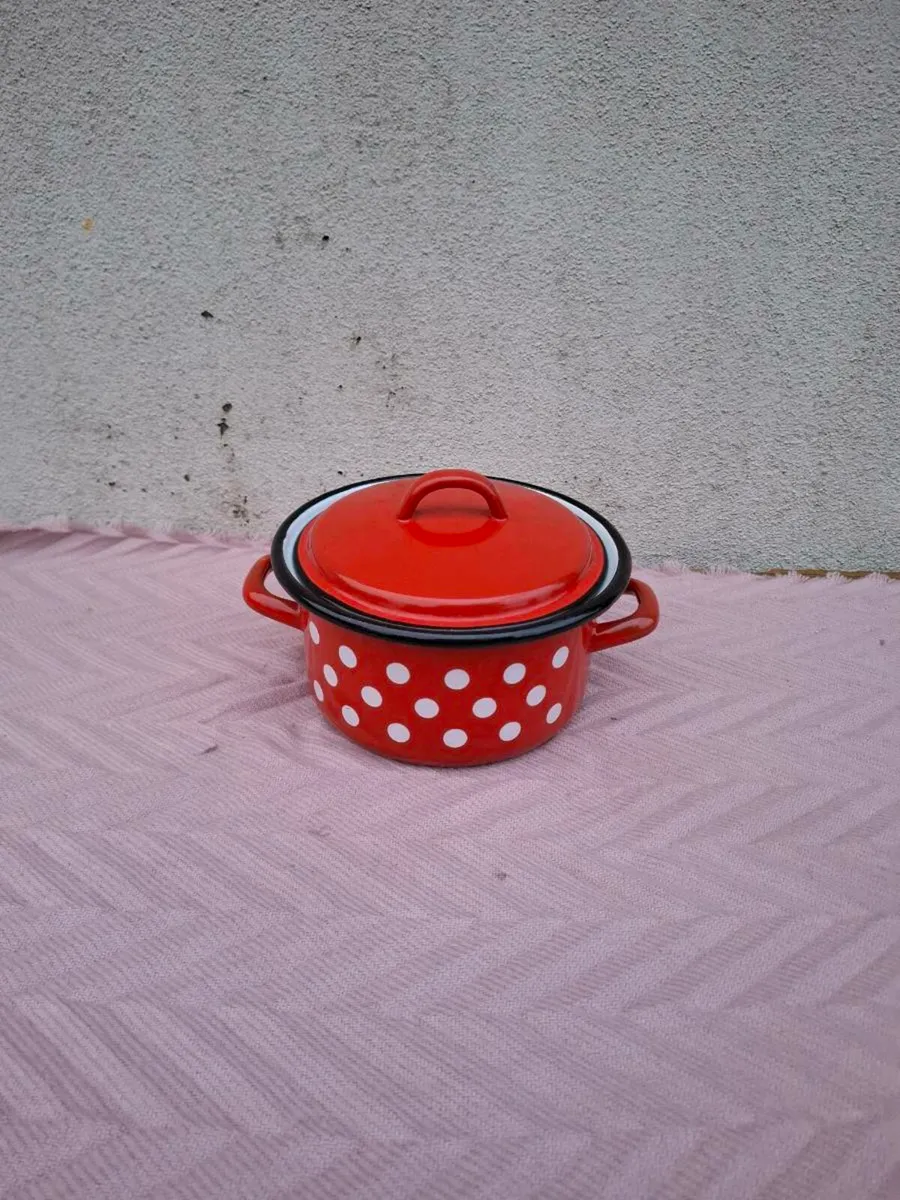 Vintage enamel polka pot postage possible - Image 1