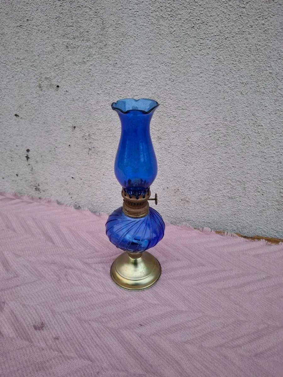 Miniature blue oil lamp postage possible - Image 1