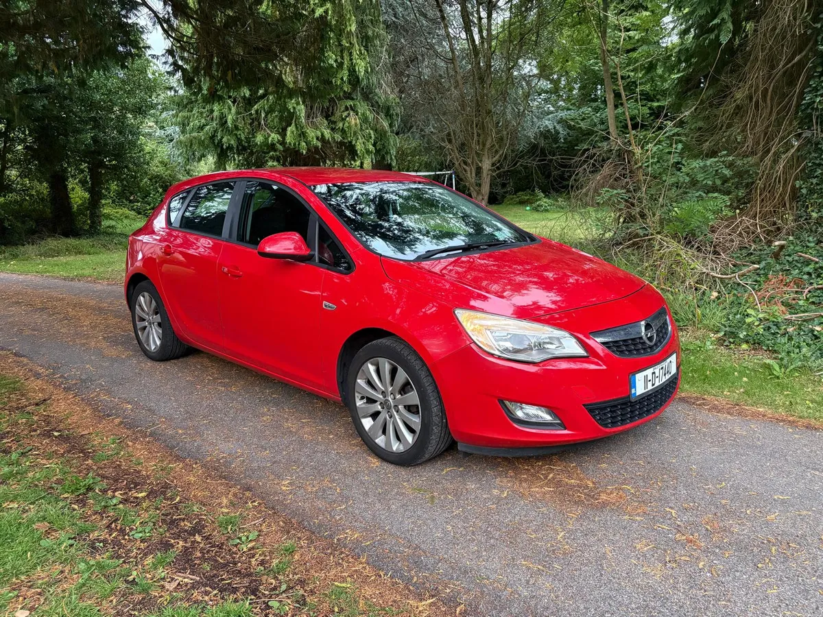 2011 Opel Astra 1.3L Diesel, Brand New NCT Today! - Image 4