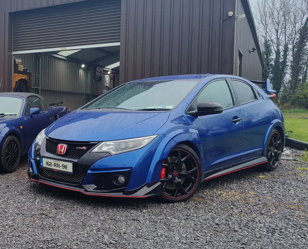 2016 Honda Civic Type R GT - Image 2