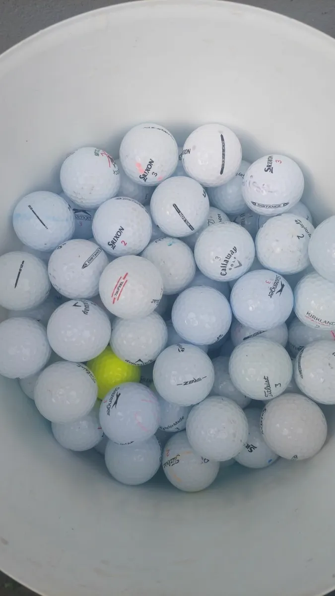 100 Mixed golf balls