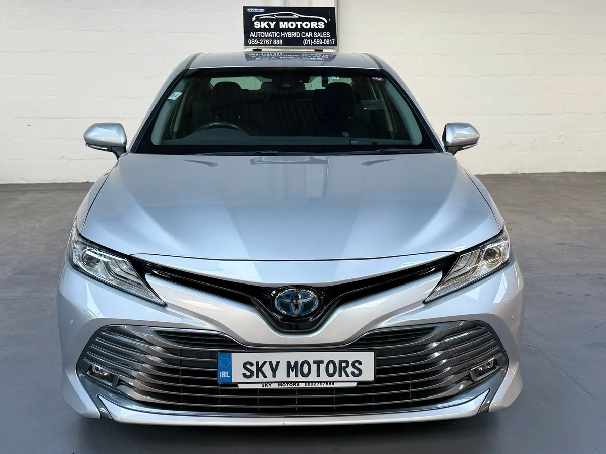 2019 TOYOTA CAMRY2.5 Hybrid automatic Saloon G - Image 2