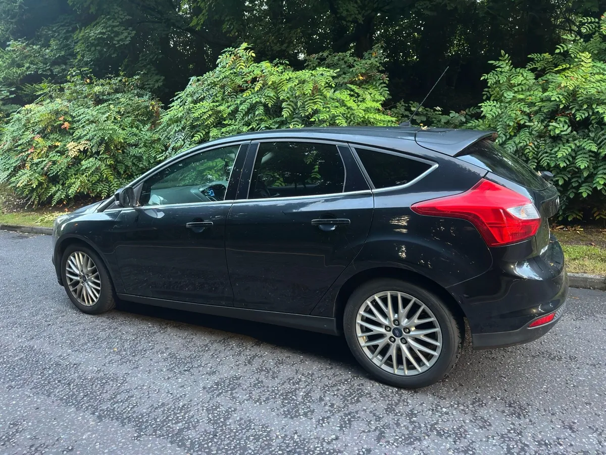 13 Ford Focus Just Nct 06/26 - Image 2