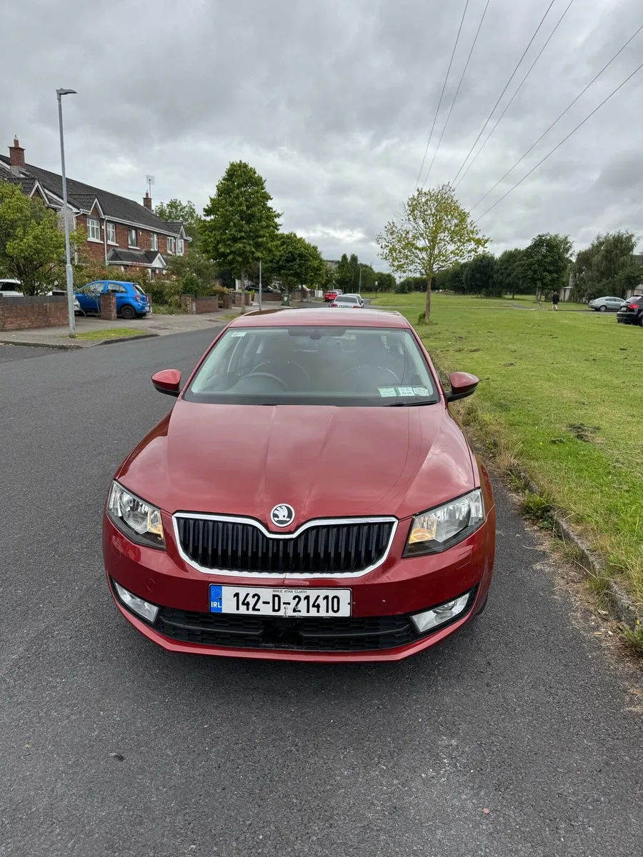 Skoda Octavia 1.4 Automatic - Image 2