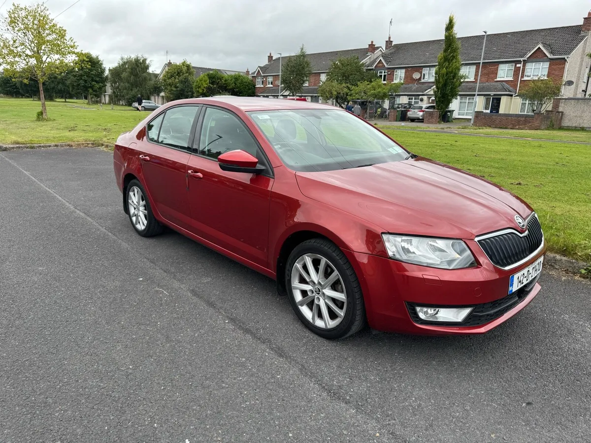 Skoda Octavia 1.4 Automatic - Image 3