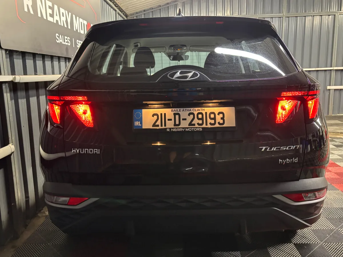 2021 211 Hyundai Tucson 2WD Comfort Plus - Image 2