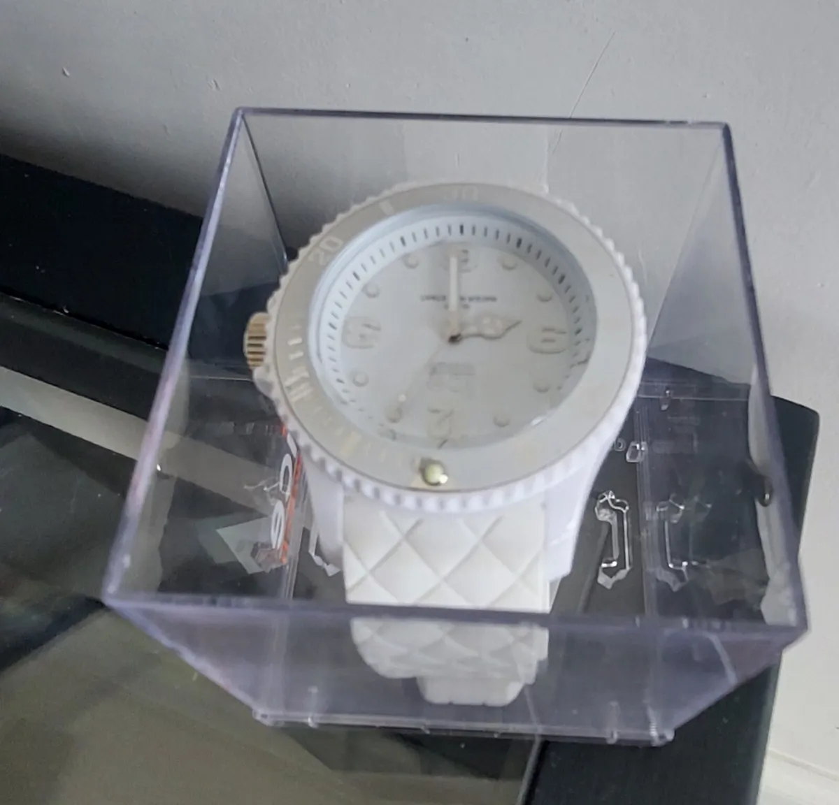 Ladies Ice Watch - Image 1