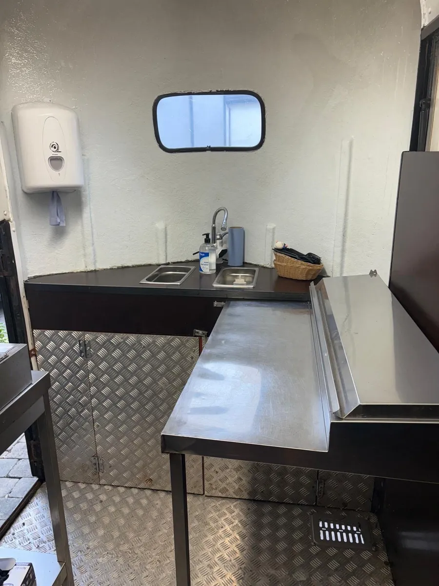 Mobile Catering Trailer - Image 4