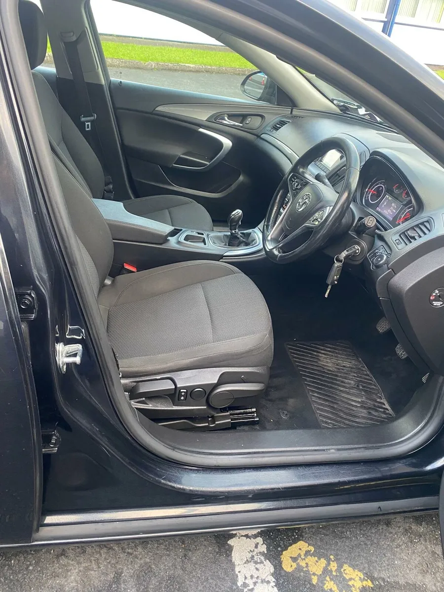'14 Insignia tdi, NCT 5/26, tax 2/26 - Image 4