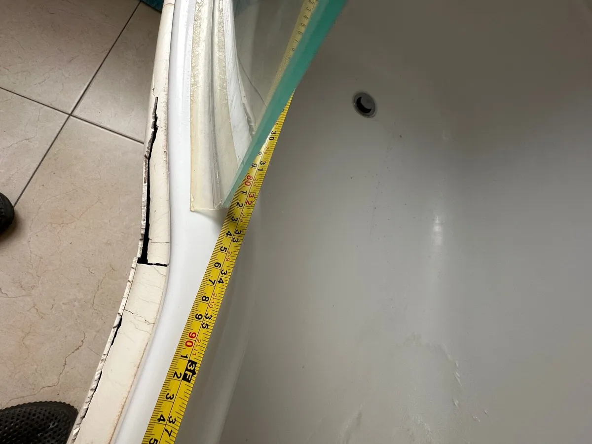 Bath screen - Image 2