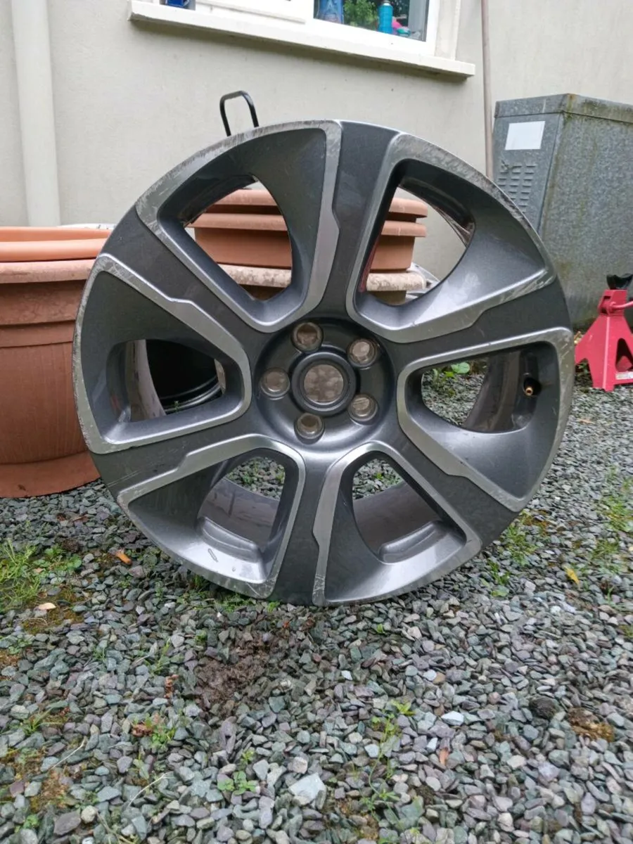 Land rover discovery/range rover 21inch alloy whee - Image 1