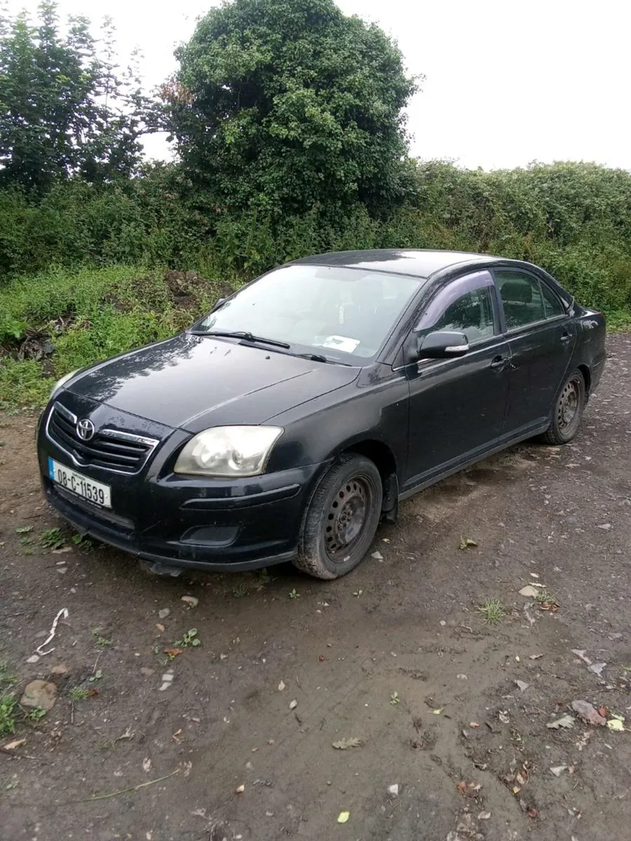 Toyota avensis breaking