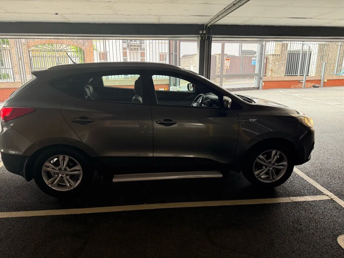 Hyundai ix35 - Image 2