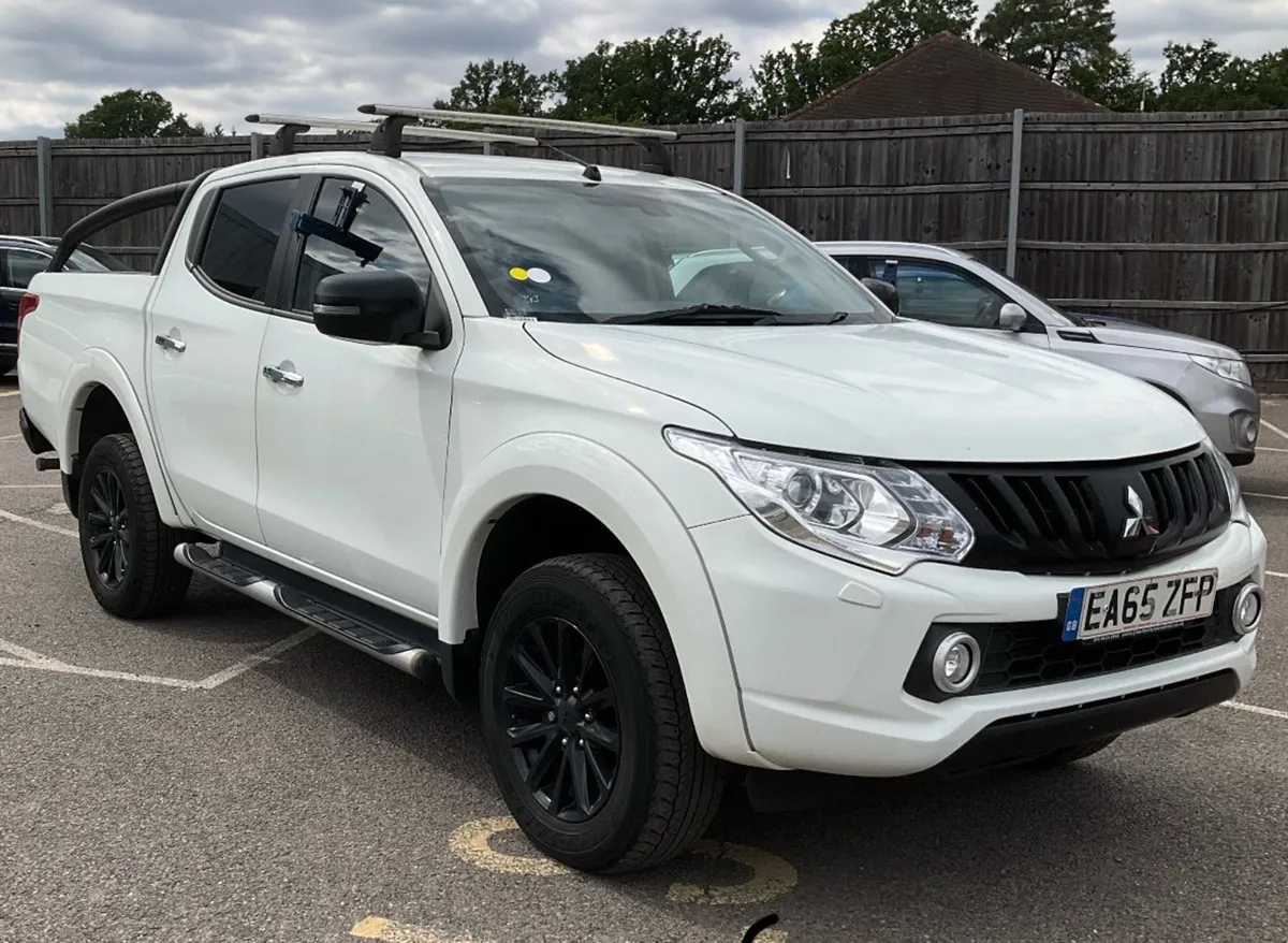 Mitsubishi L200 2.4 DI-D DC Warrior 4WD Euro 6 4dr - Image 1
