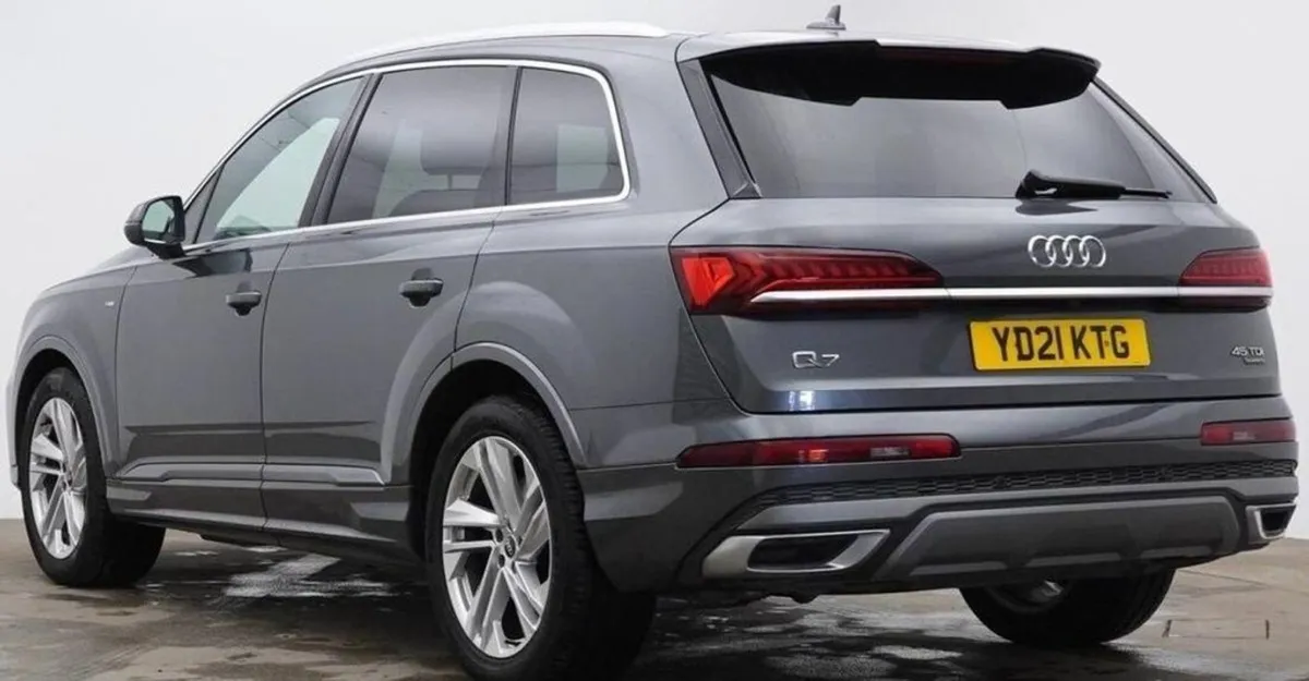Audi Q7 3.0 TDI V6 45 S Line SUV 5dr Diesel Tiptr - Image 2