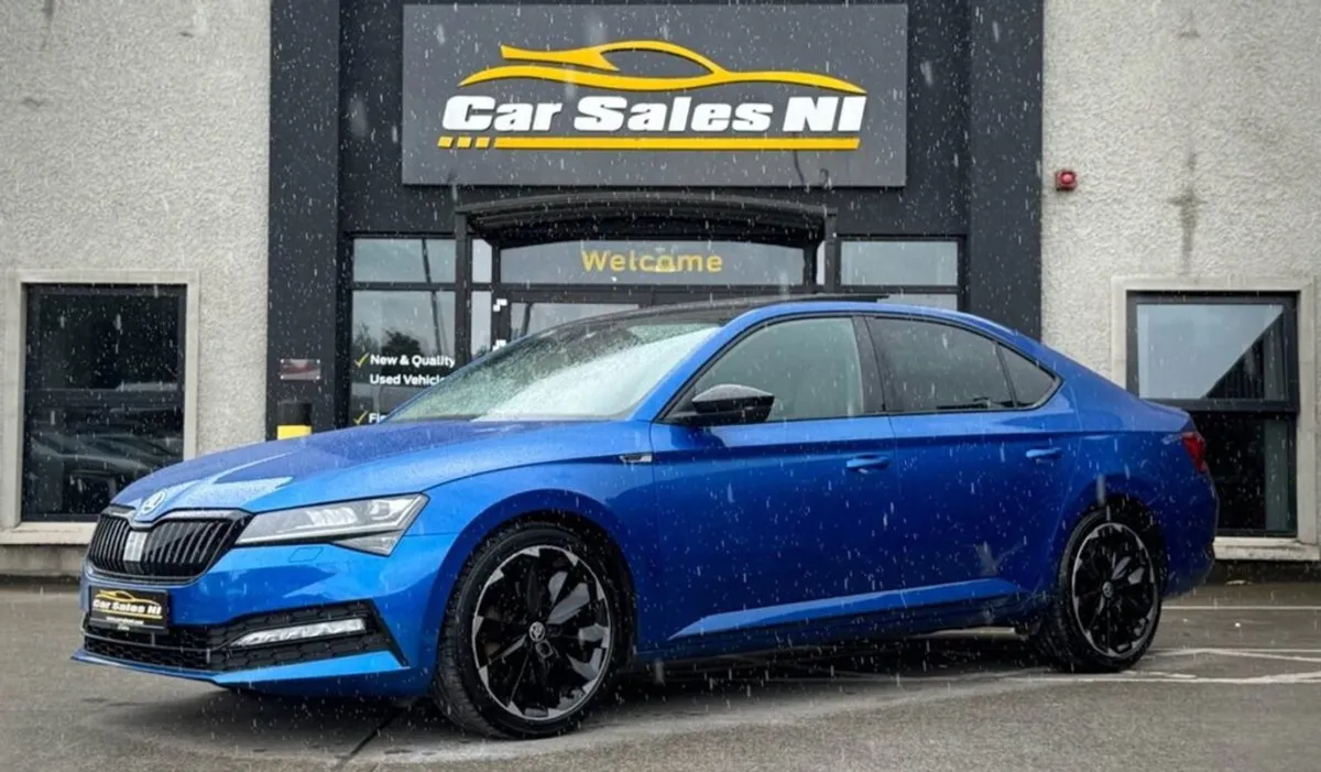 Skoda Superb 2.0 TDI Sportline Plus Hatchback 5dr - Image 2