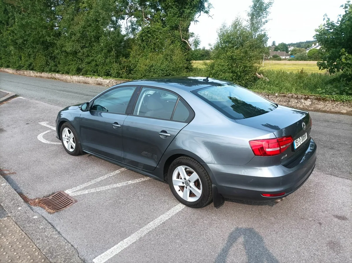 Volkswagen Jetta 2015 - Image 3