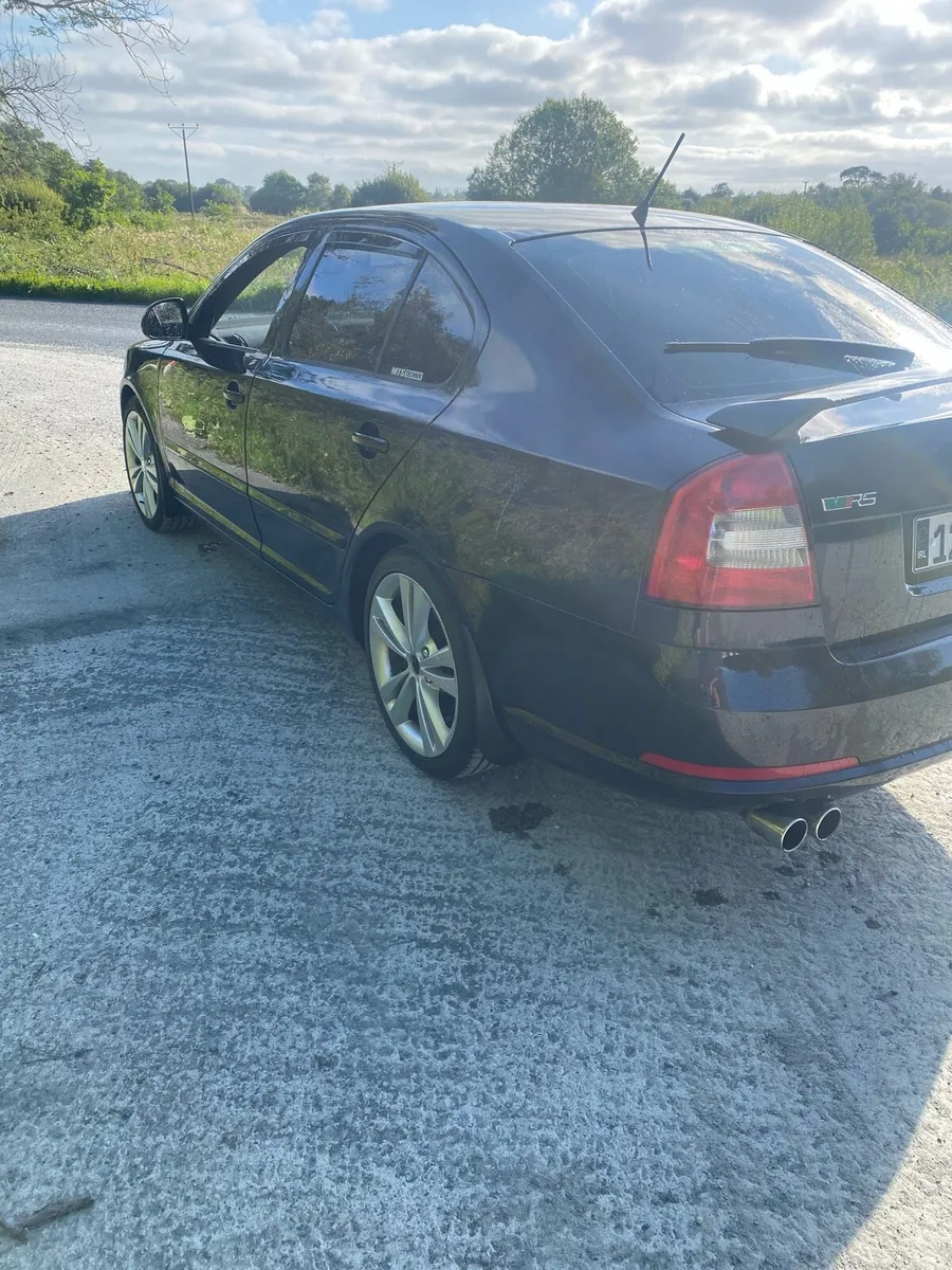 Car - Image 4