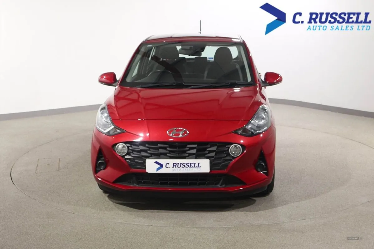 Hyundai i10 Hatchback - Image 2