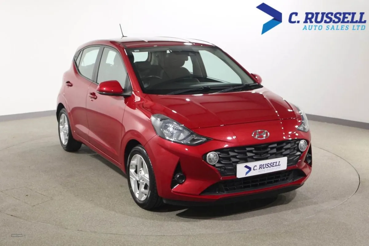 Hyundai i10 Hatchback - Image 3