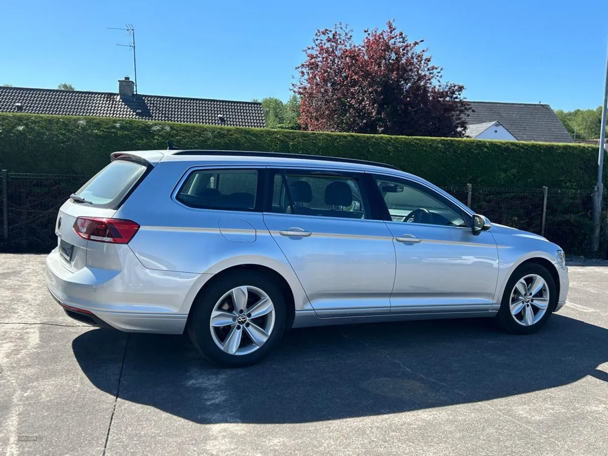 Volkswagen Passat Diesel Estate - Image 3