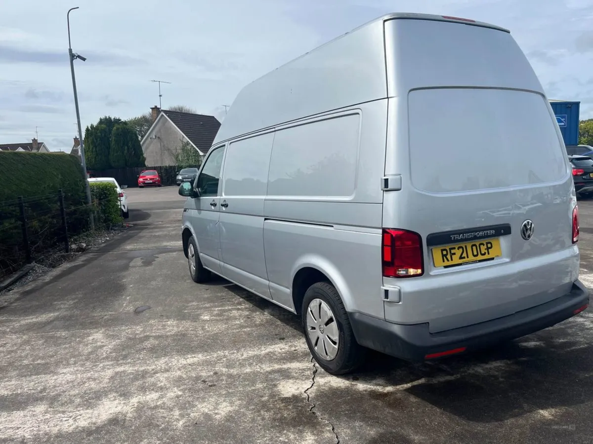 Volkswagen Transporter T30 LWB Diesel - Image 4