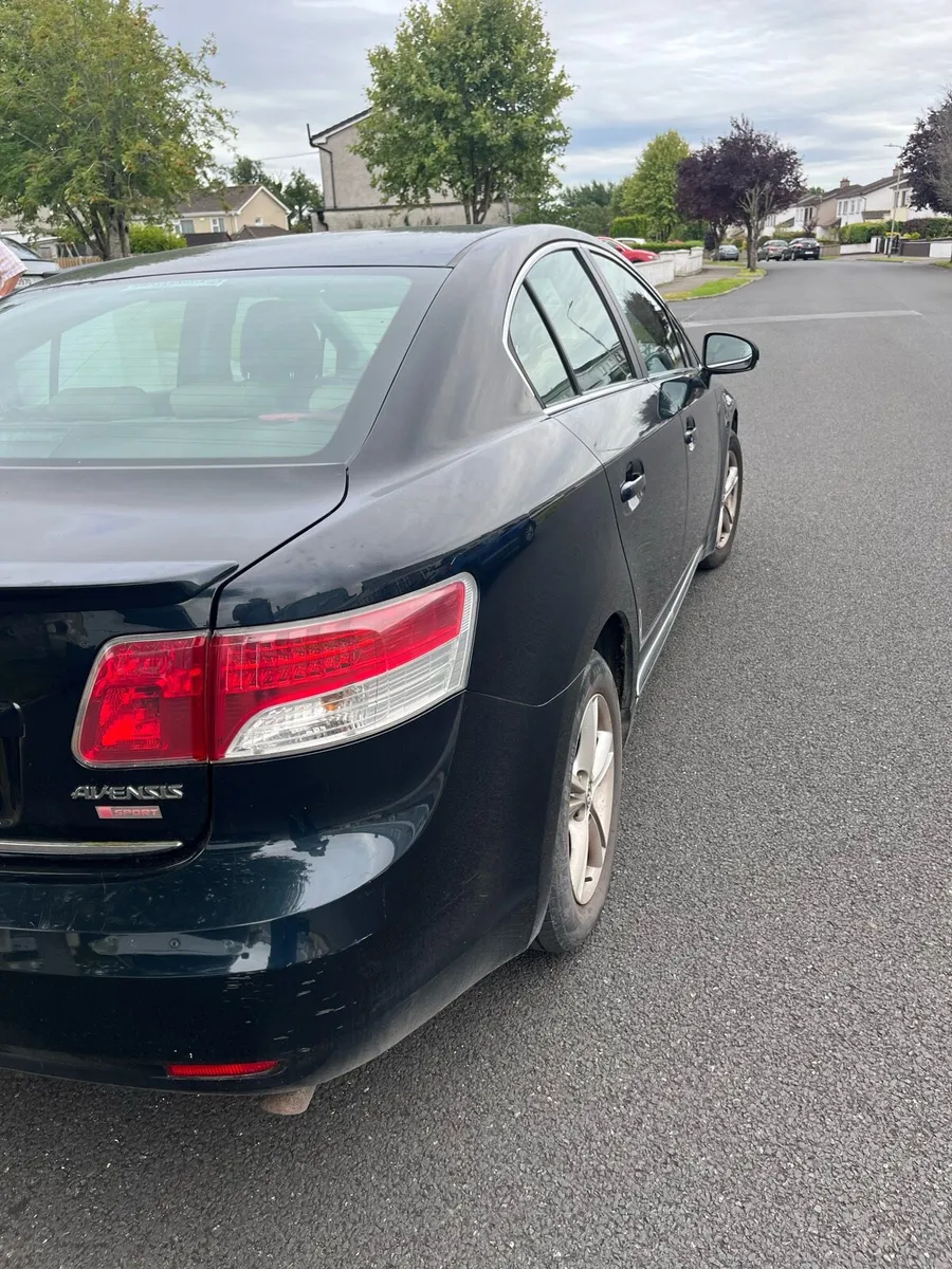 Toyota avensis sport 2.0d4d - Image 3