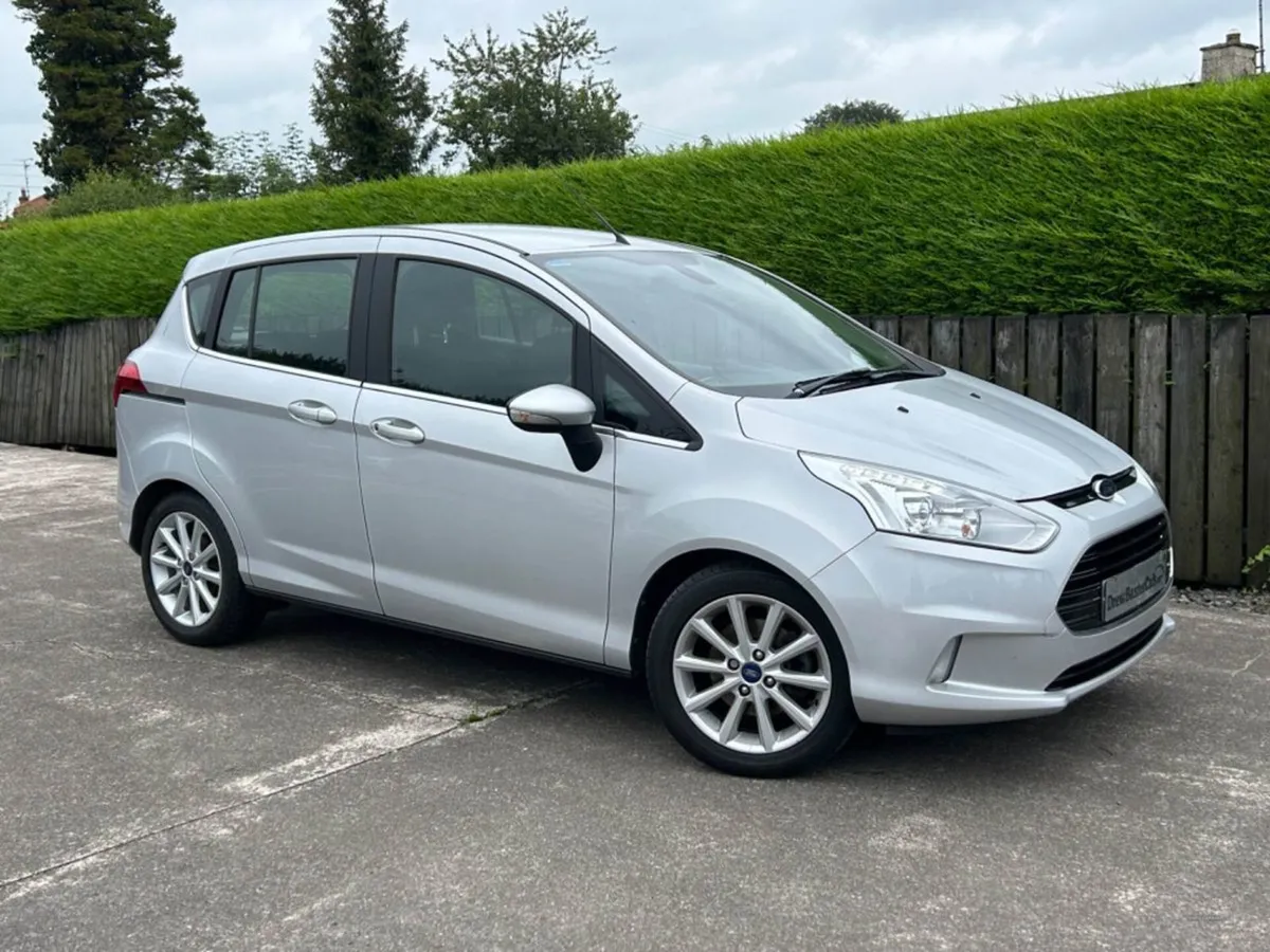 Ford B-Max Hatchback - Image 2