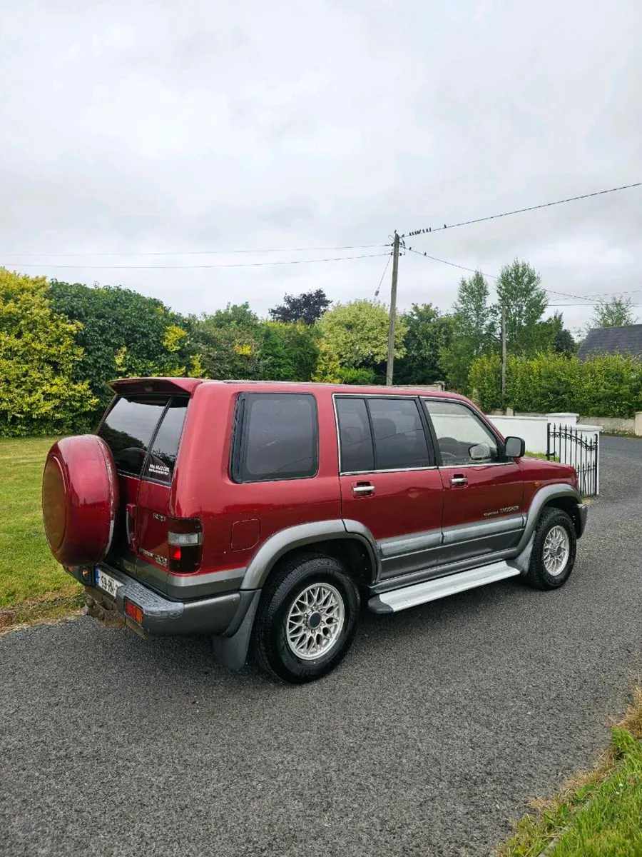 Citation Izuzu trooper crew cab - Image 3