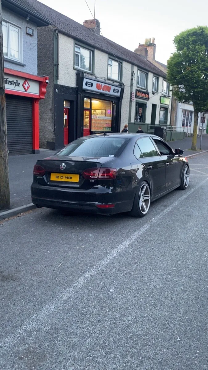 1.6 Jetta - Image 2