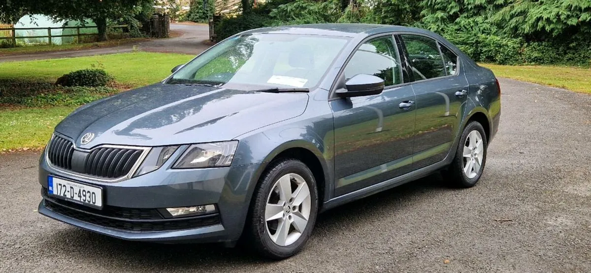 SKODA OCTAVIA - Image 1