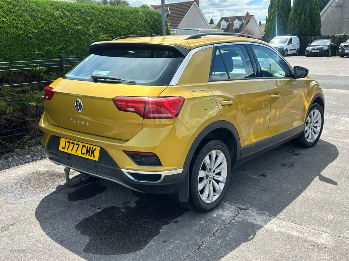 Volkswagen T-Roc Hatchback - Image 3