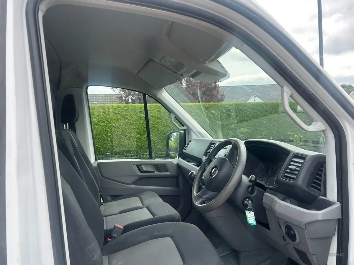 Volkswagen Crafter Cr35 LWB Diesel RWD - Image 3