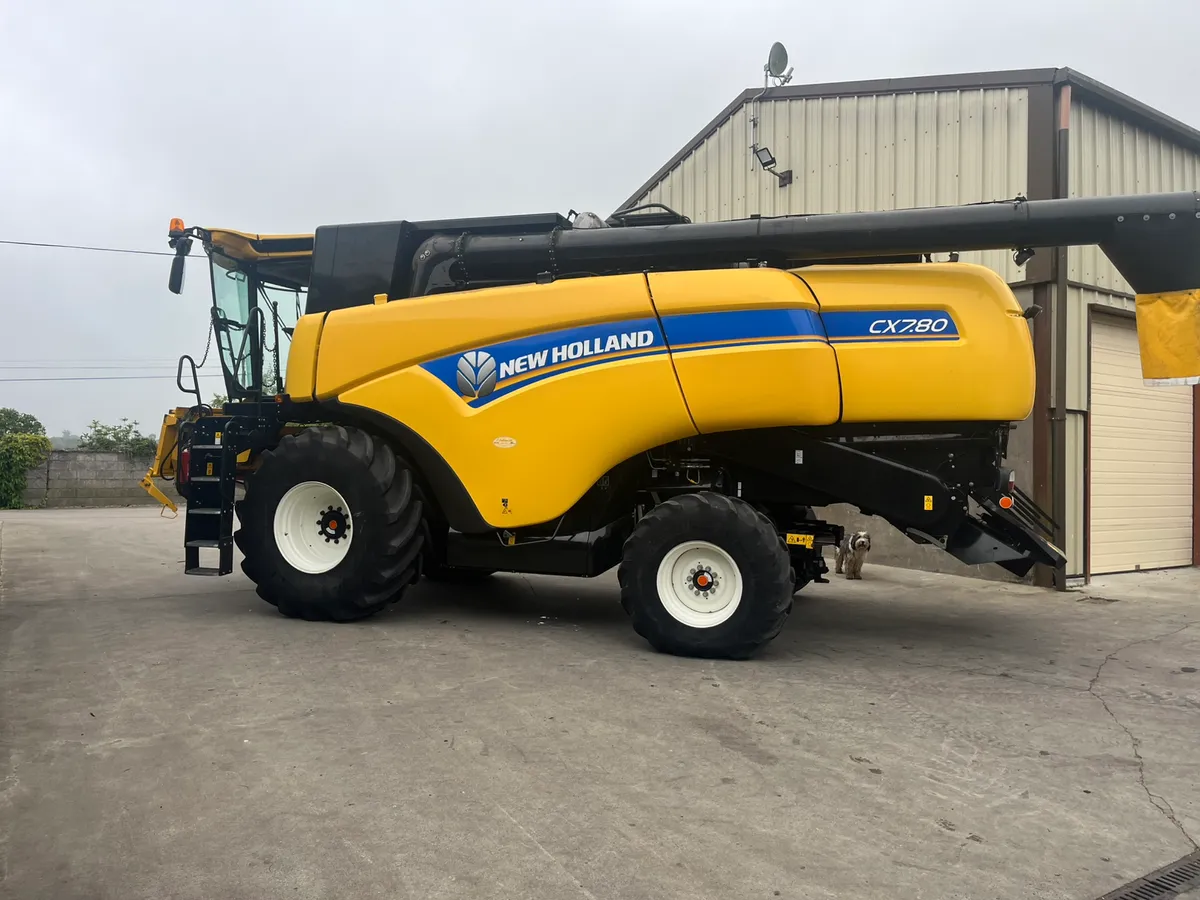 *******New Holland CX7.80. ***4WD******* - Image 1