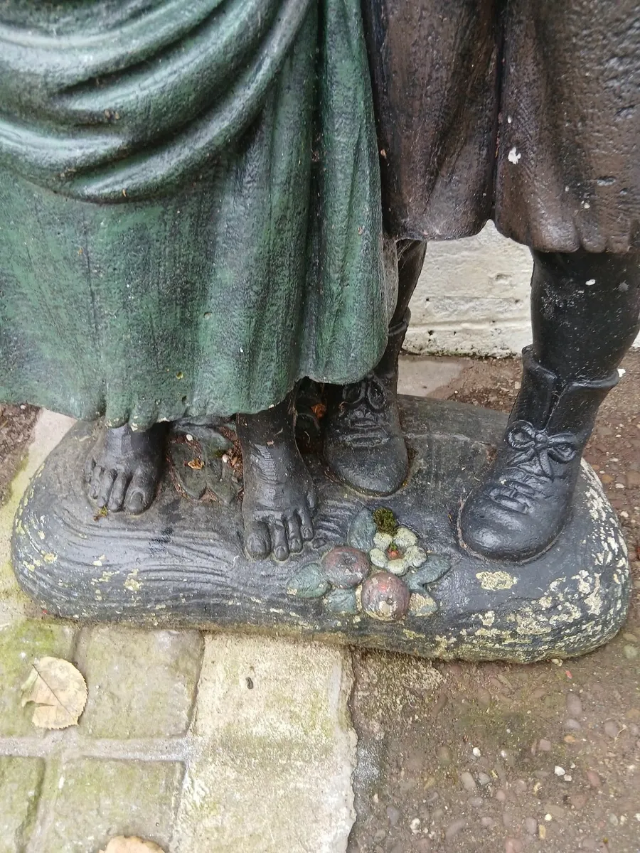 Ornamental Garden Statue - Image 4