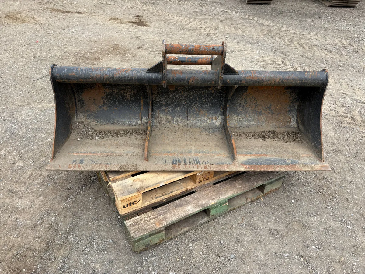 Grading Bucket (G4) - Image 1