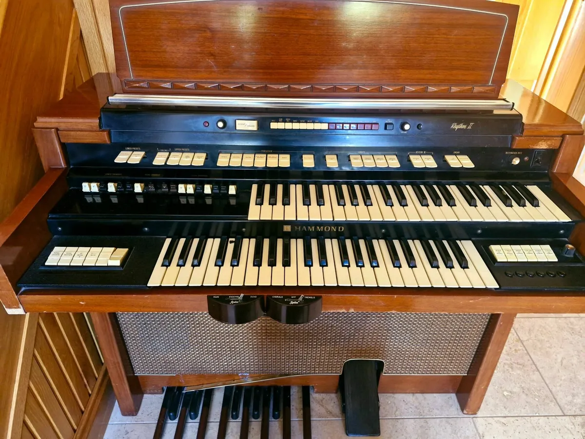 Hammond Organ - Image 3