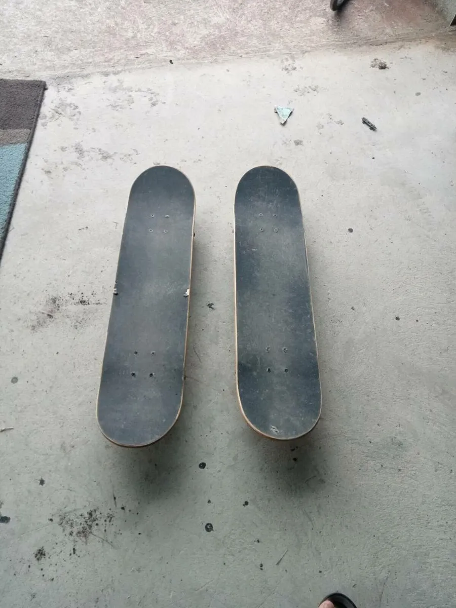 Skateboard - Image 2