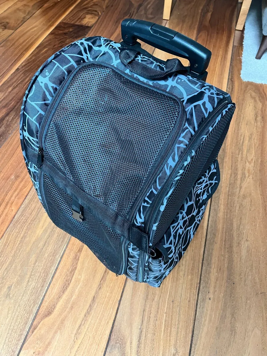 Pet  travel wheelie case/backpack - Image 1