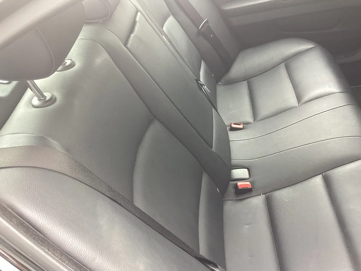 BMW 5-Series 2016 - Image 2