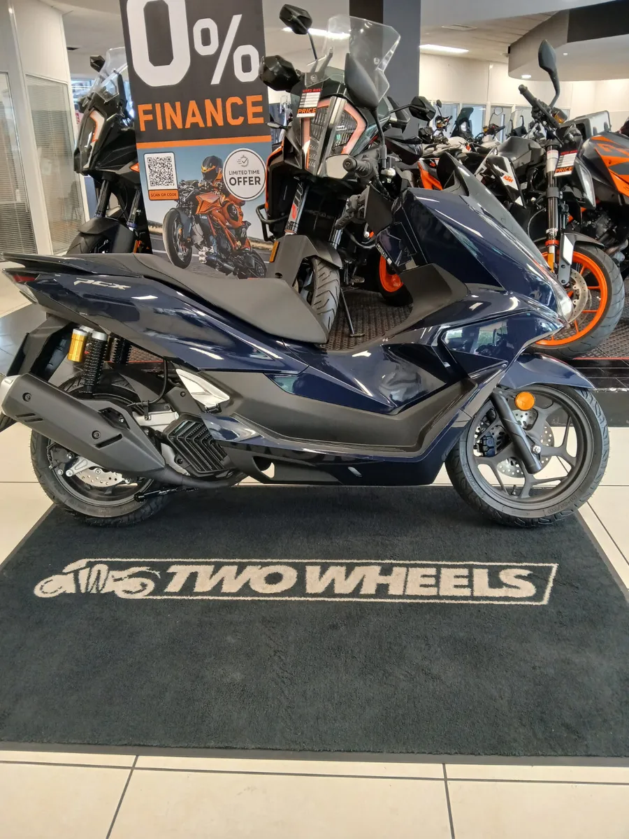 Honda PCX125 TFT**Ex Demo** - Image 1