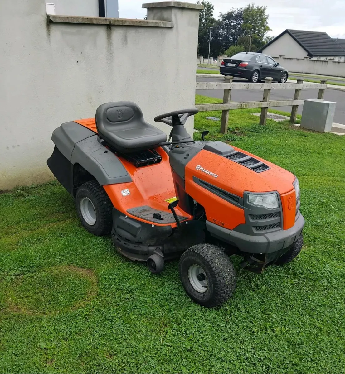 Ride on lawnmower 2017 - Image 1