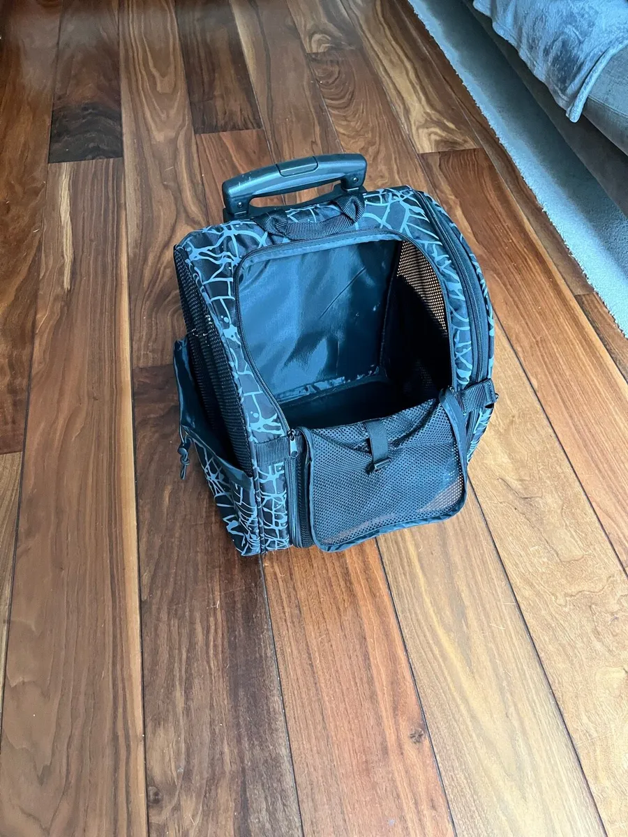 Pet  travel wheelie case/backpack - Image 2